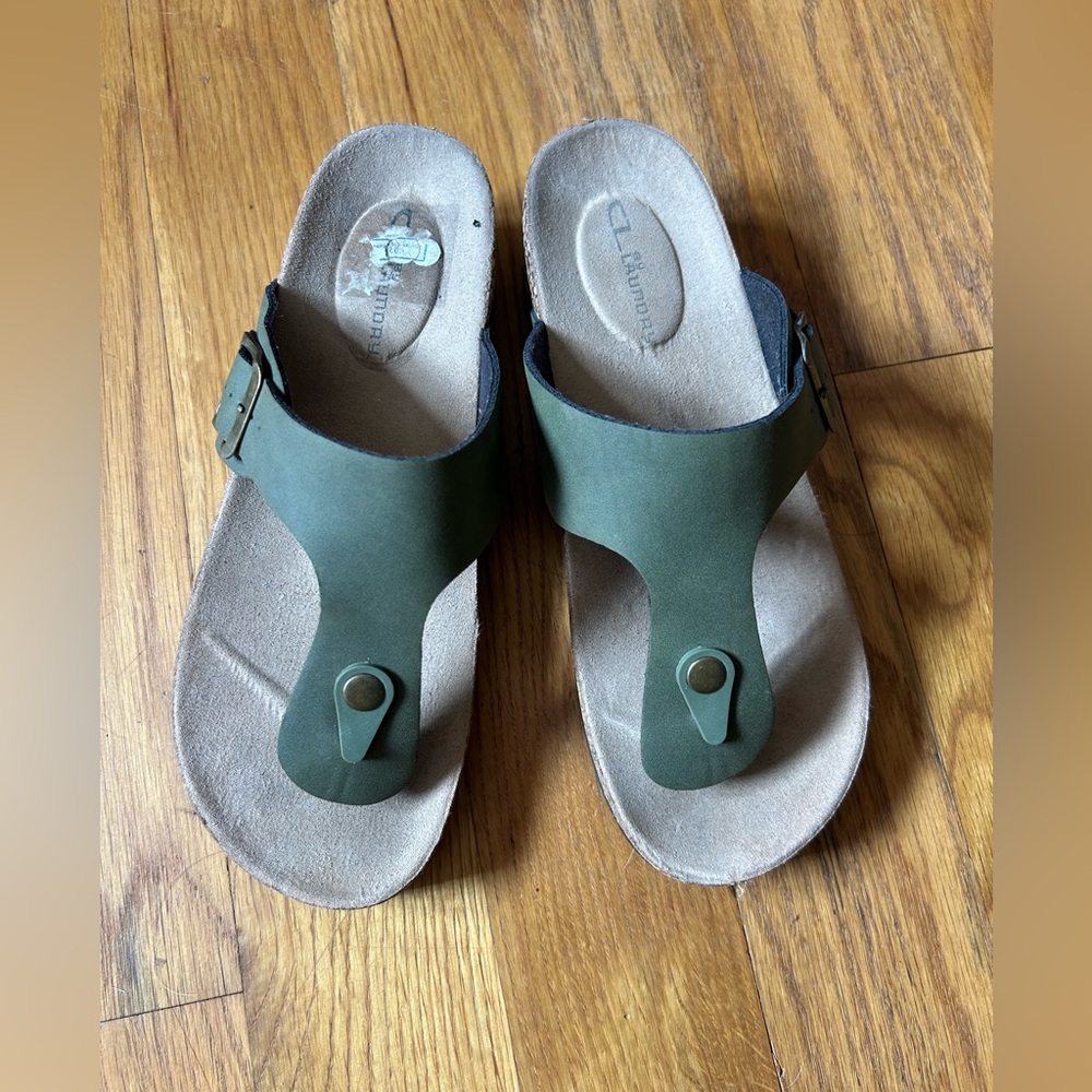 CL by Laundry cork bottom wedge thong sandals sz41/10US army green color